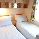 Holiday home Treetops